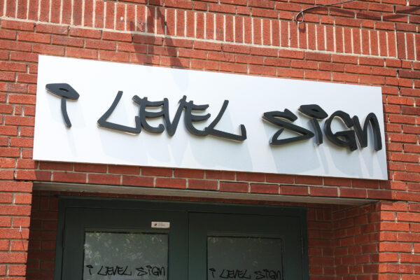 Level Sign